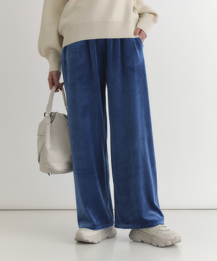 Right-on(近畿中国)のベロアイージーワイドパンツ