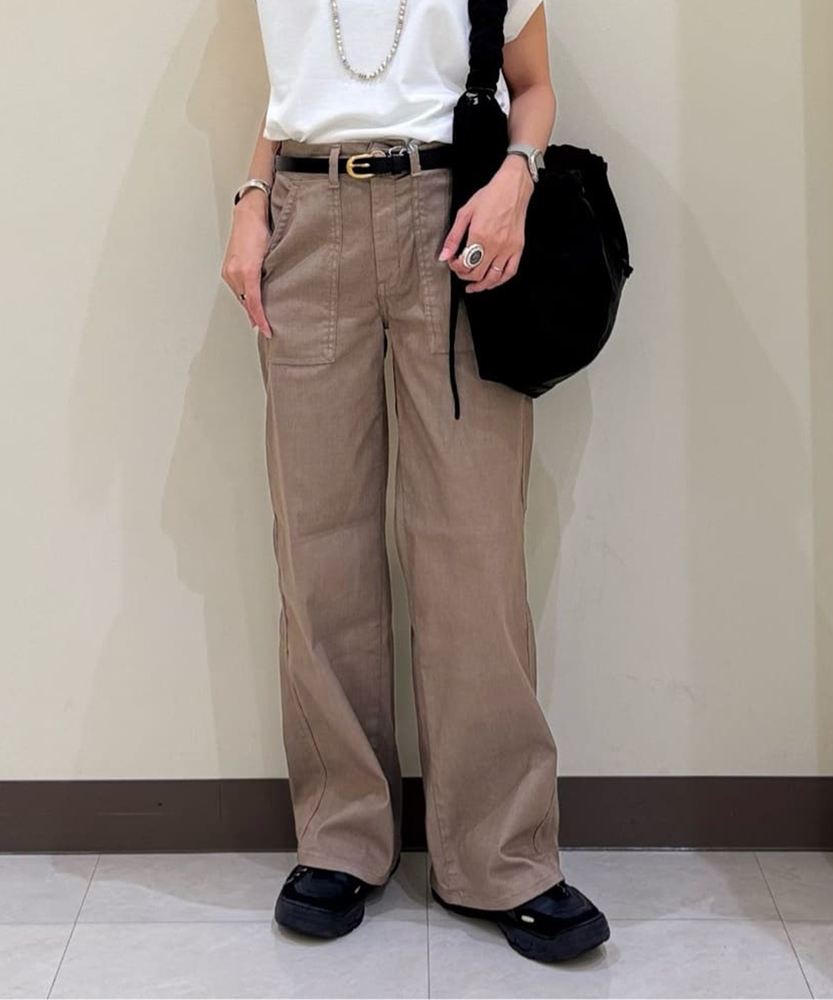 Right-on(近畿中国)の「SUMMER COOL」 涼しいワイドベーカーデニムパンツ（速乾/抗菌防臭/ドライタッチ/蒸れにくい/軽量/夏用）【自宅で試着、返品送料無料】