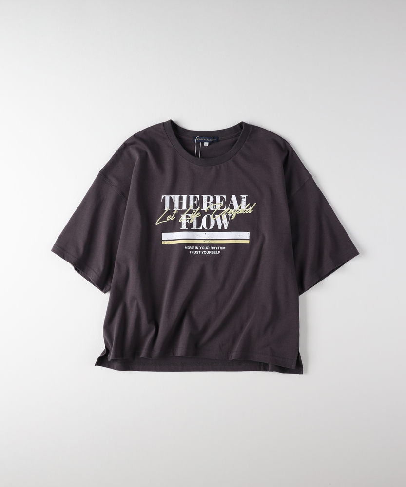 Right-on(近畿中国)のグラフィックショートTシャツ