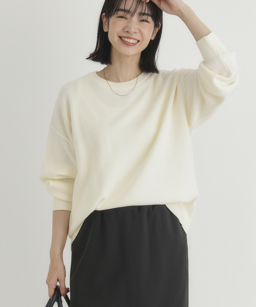 Right-on(近畿中国)の【スウェット感覚のニット】「やわラク」スウェットライクセーター（洗濯機で洗える/ゆったりシルエット/体型カバー/楽に着られて品良く）