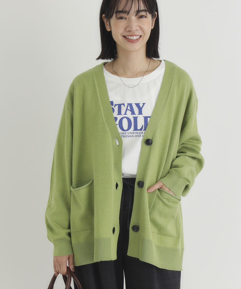 Right-on(近畿中国)の「やわラク」Vネックニットカーディガン（洗濯機で洗える/毛玉ができにくい/ゆったりシルエット/体型カバー/楽に着られて品良く）